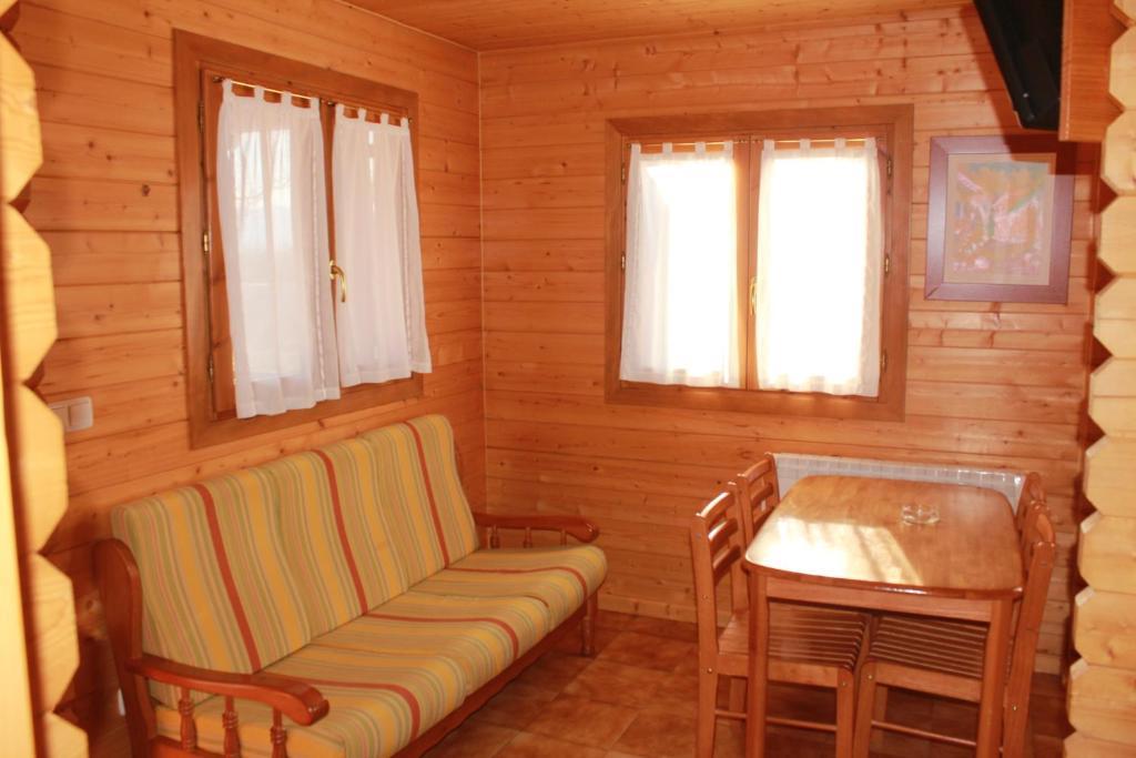 Camping Valle De Tena Сабиньяниго Номер фото