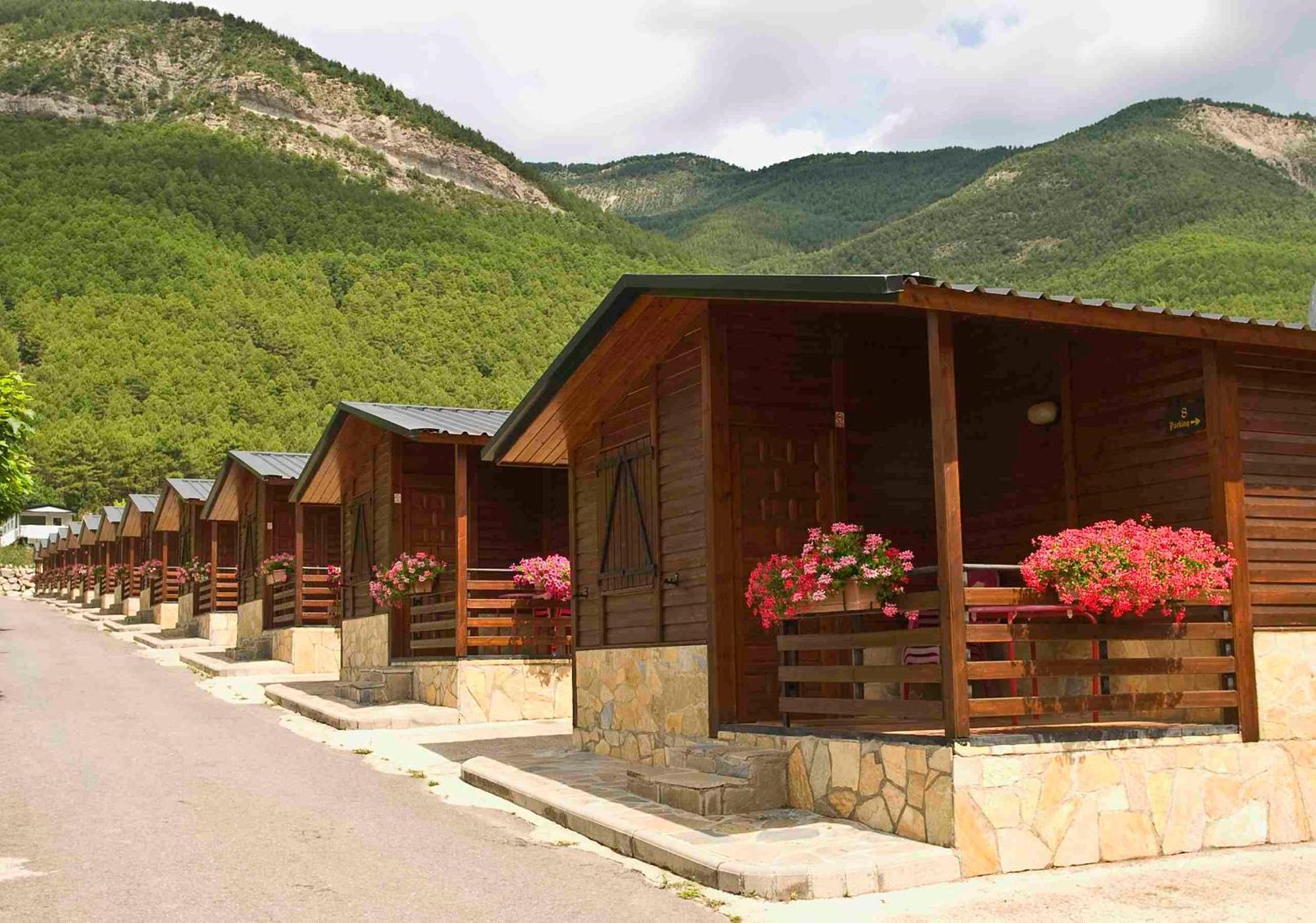 Camping Valle De Tena Сабиньяниго Экстерьер фото